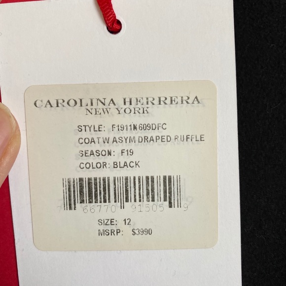 Carolina Herrera wool coat with taffeta bow - Picture 6 of 7